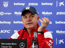 Sobre la salida del danés al Barcelona, el mexicano destacó el ''mérito de la dirección deportiva, que fichan por nueve y venden por 39. ¿Dónde hay que firmar?''. EFE / C. Mateos