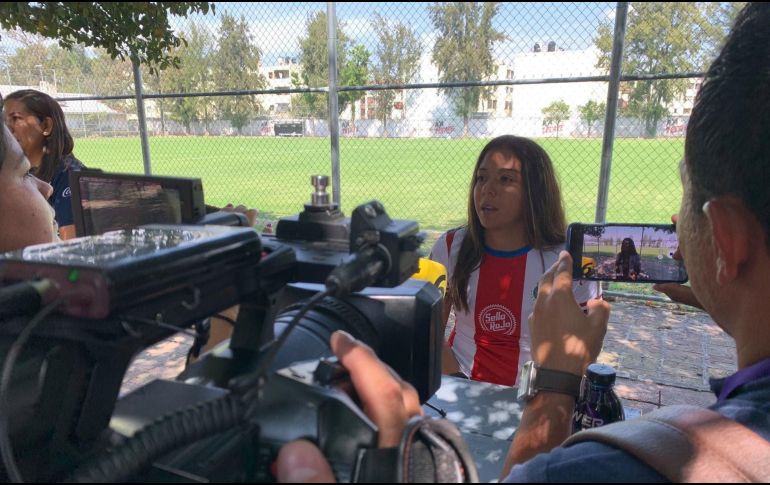Antes de llegar al Rebaño en diciembre pasado en calidad de refuerzo estrella, María jugaba para el Chicago Reds Star de Estados Unidos. TWITTER / @ChivasFemenil