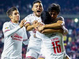 José Juan Macías festeja con sus compañeros su gol, anotado al minuto 3. IMAGO 7/X. Hernández