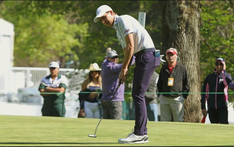 EN LA PELEA. El tapatío Carlos Ortiz se ubica empatado en el puesto 15 después de tres rondas disputadas. SUN