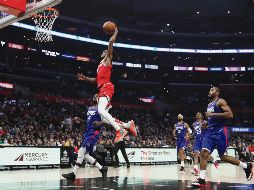 Destacado. De’Aaron Fox aportó 20 punto para la victoria de los Kings. AFP