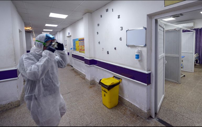 Hasta este lunes los casos confirmados de Covid-19 a nivel mundial rozan los 80 mil, de ellos más de dos mil 500 perdieron la vida en la China continental. AFP / H. Hamdani