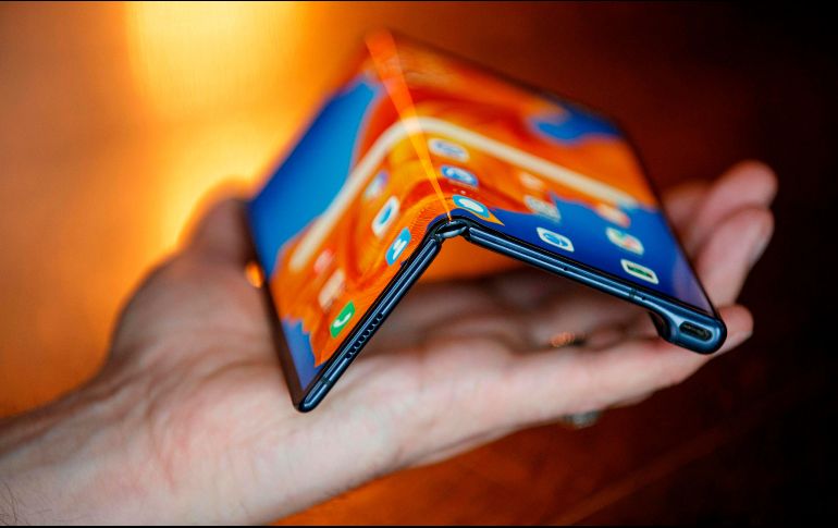 El Mate XS estará disponible a partir de dos mil 400 euros. AFP / T. Akmen