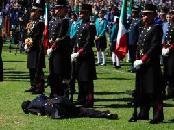 Una cadete se desmayó. SUN/D. Sánchez