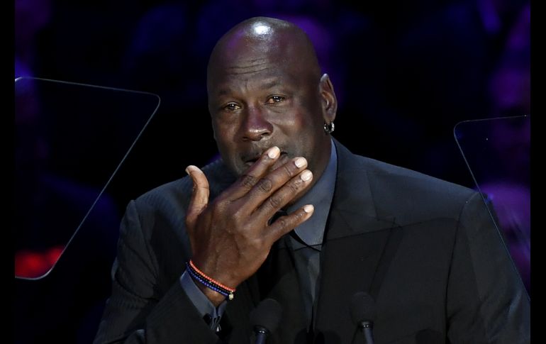 Entre lágrimas, la leyenda del basquetbol Michael Jordan recordó a Kobe. AFP / K. Djansezian