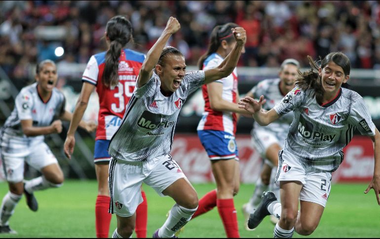 Con el triunfo, las rojinegras llegaron a 19 puntos y momentáneamente son líderes del torneo. IMAGO7 / E. Müllen