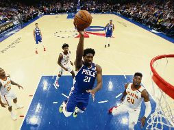 Bestial. Embiid encestó 49 puntos, la mejor cifra de su carrera en la NBA. AP / M. Slocum