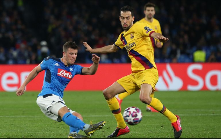 Por acumulación de tarjetas, Busquets no podrá jugar el partido de vuelta ante el Napoli. AFP / C. Hermann
