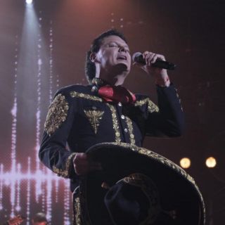 Critican a Pedro Fernández por supuesto uso de bótox en "La Academia"