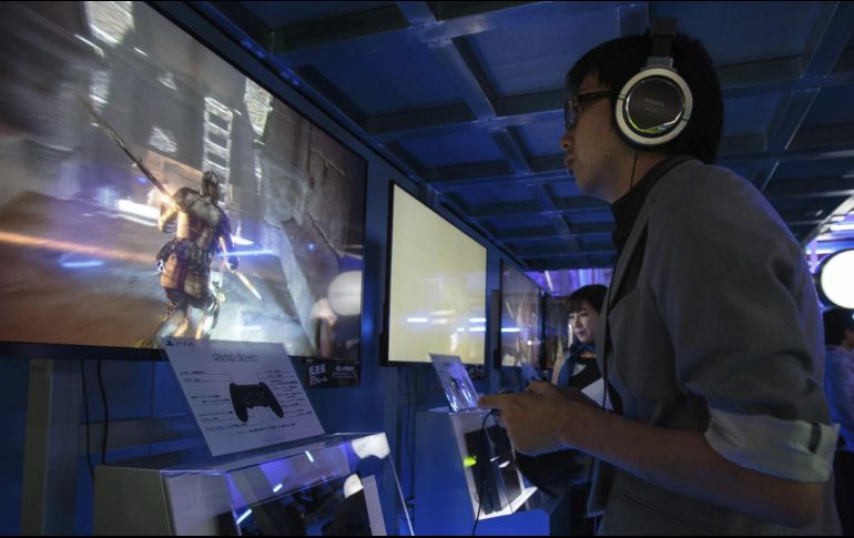 El instituto medirá el uso que las personas en México le dan a las consolas, además de jugar por medio de ellas. EFE / ARCHIVO