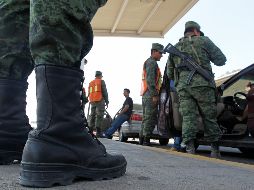 Los militares aseguraron armas largas, municiones y equipo de telefonía celular. EL INFORMADOR / ARCHIVO