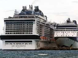 Hasta el momento ningún pasajero ha descendido del crucero operado por la naviera Mediterranean Shipping Company (MSC), que logró atracar a las siete horas de este jueves. AFP / J. Castillo
