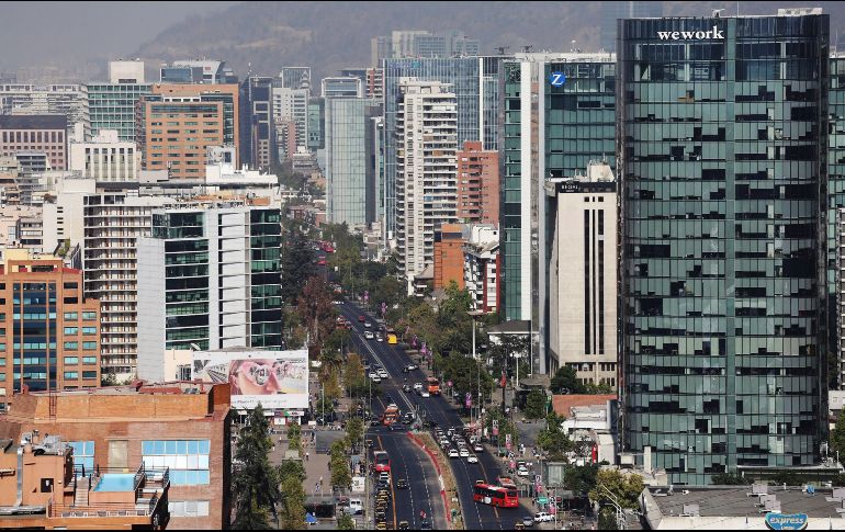 El gran reto que tiene el país hoy en día es comprender cómo reaccionan las edificaciones en una de las zonas con más alta sismicidad del mundo. EFE/E. González