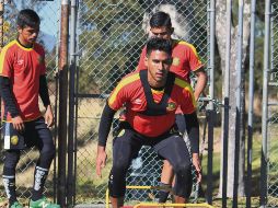 “Topo” Valenzuela. Los tapatíos tiene para dar más en el torneo, dice el defensa.  ESPECIAL