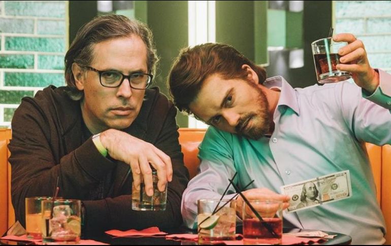 Taylor Swift, quien se caracterizó de hombre para este videoclip, destacó las habilidades del mexicano. INSTAGRAM / @taylorswif