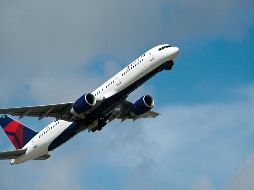 Delta ya ha cancelado vuelos que conectan Estados Unidos con China y Corea del Sur en respuesta a la preocupación causada por el covid-19. AFP/ARCHIVO