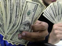 Las remesas representan la segunda fuente de divisas de México. AFP/ARCHIVO