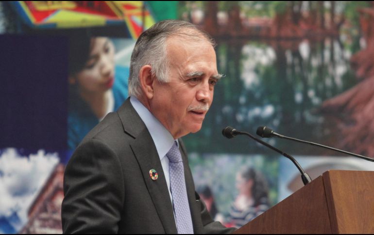 De acuerdo con una investigación periodística, una empresa fundada por Alfonso Romo explotó agua subterránea en la Península de Yucatán e incurrió en múltiples irregularidades. NTX/ARCHIVO