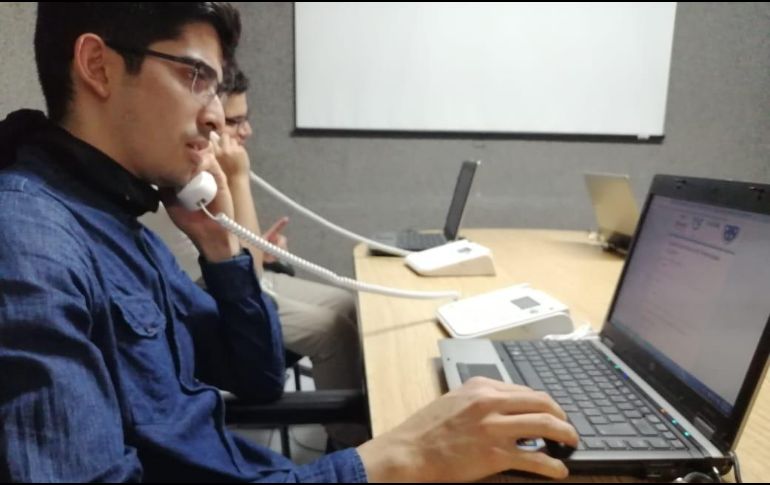 El número telefónico cuenta con tres líneas, las cuales estarán en funcionamiento día y noche. ESPECIAL/SSJ