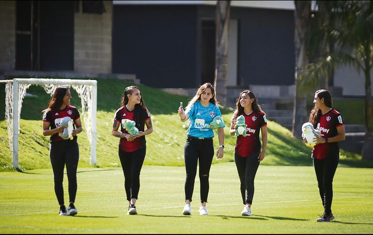 Todos apoyan. Desde la semana pasada, con el Clásico Tapatío femenil, los equipos se unieron para apoyar la iniciativa Relate X Jalisco. EL INFORMADOR / F. Atilano