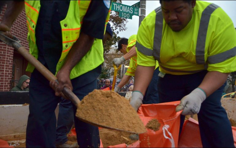 Las personas con visas H-2B pueden trabajar en áreas como el diseño de parques y jardines, la construcción y el sector hotelero y restaurantero. AFP/ARCHIVO