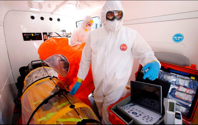 Las 32 entidades federativas tienen un sector salud preparado para monitorear, atender e informar en tiempo real sobre el avance de este brote de Covid-19, afirma la SSa. AFP / ARCHIVO