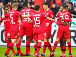 El Leverkusen, con su victoria, se mete provisionalmente en puestos de Champions League,  a la espera de lo que haga el Borussia Mönchengladbach. EFE / A. Babani