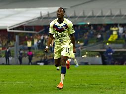 El pasado jueves el elemento sudamericano fue presentado ante el Ministerio Público debido a un conflicto familiar que fue reportado y en el que habría agredido a su pareja que tiene diez semanas de embarazo. Imago7