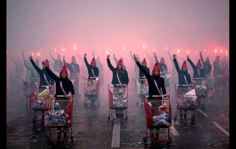 Integrantes del grupo Manif pour Tous (