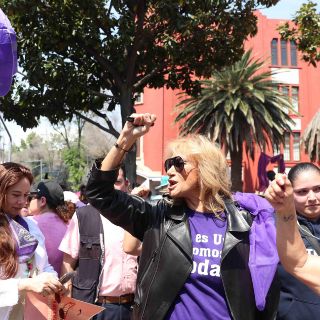 Adela Micha y Susana Zabaleta se suman a la marcha del 8M