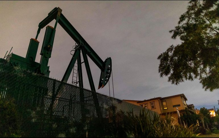 El barril de WTI para entrega en abril cayó 7.12% a 60 dólares. AFP/ARCHIVO