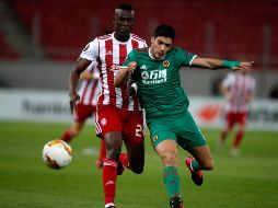 Raúl Jiménez fue titular y disputó todo el encuentro. AP / T. Stavrakis