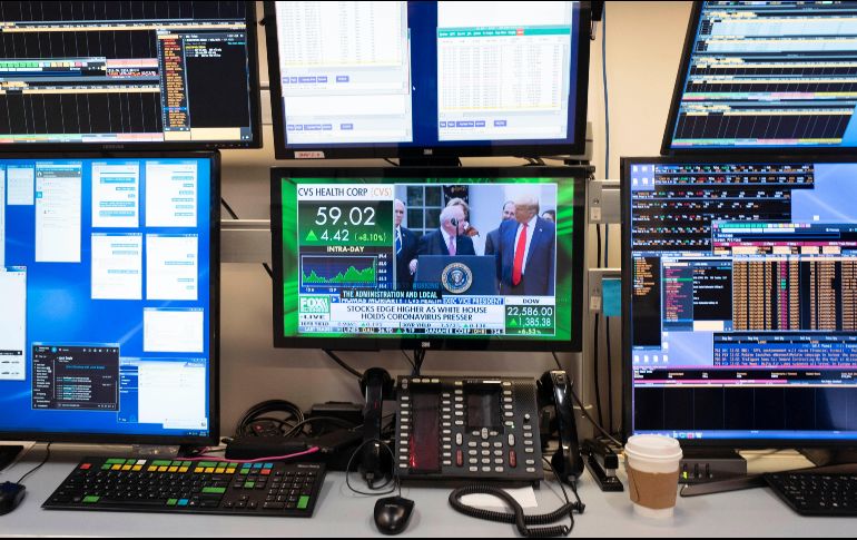 Medidas económicas anunciadas por Trumo este viernes ayudaron a impulsar el mercado. AP/M. Lennihan