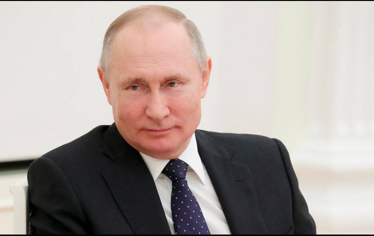 El actual jefe de estado podrá postularse para presidente nuevamente después de que la enmienda entre en vigor. AP / M. Klimentyev