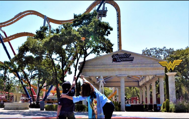 La empresa invita a consultar en su sitio web información sobre las visitas ya programadas. TWITTER / @SixFlagsMexico