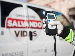 Distribuyen guantes, gel antibacterial y cubrebocas a agentes viales para que puedan continuar realizando su labor. EL INFORMADOR/ARCHIVO