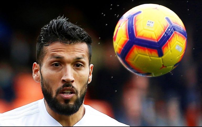 Ezequiel Garay informó en sus redes sociales que él es una de las personas afectadas por el virus. EFE / ARCHIVO