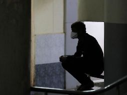 La prioridad es proteger a las personas en pobreza, señala el subsecretario de salud. AP / M. Kumar