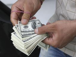 Significa un repunte de 1.18 pesos con respecto al cierre del viernes pasado, de acuerdo con información de la agencia Bloomberg. AP / ARCHIVO