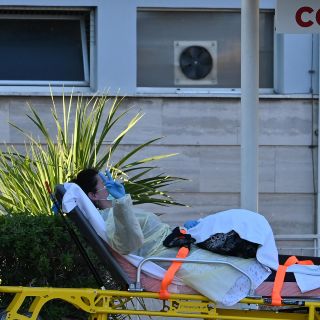 Enfermos de COVID-19 deben seguir aislados tras recuperarse: OMS