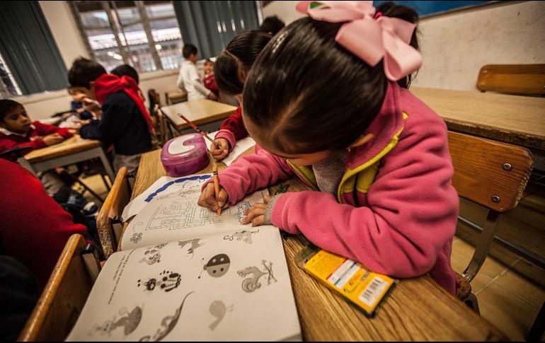 Señalan que es importante que no se posponga las actividades de aprendizaje en casa pues en realidad no existe una fecha definida para el regreso a clases. EL INFORMADOR / ARCHIVO