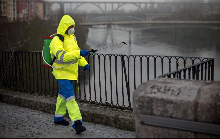 España registra en las últimas 24 horas un total de mil 987 nuevos casos de coronavirus COVID-19, lo que eleva a 11 mil 178 el número de afectados por la enfermedad. EFE / B. Lorenzo