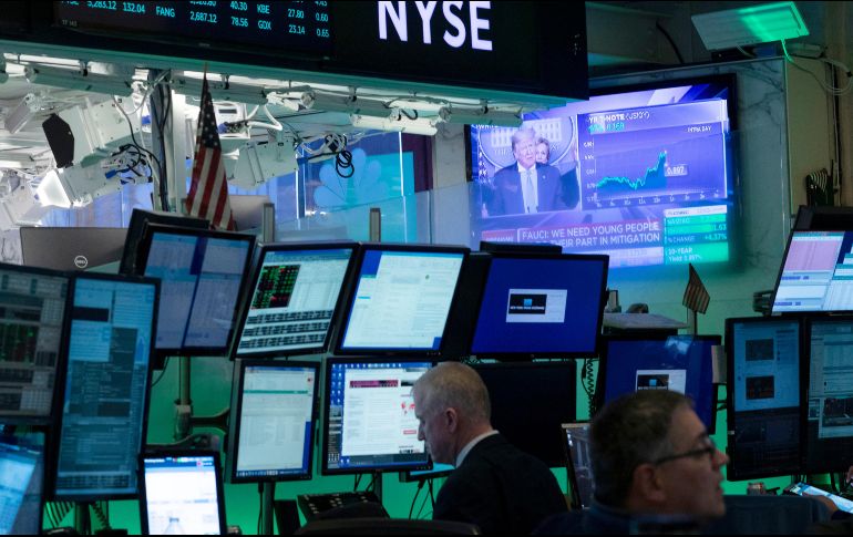 Las emisoras del sector financiero tuvieron pérdidas significativas ante la posibilidad de que la economía mexicana pueda entrar en recesión este año. AP/M. Lennihan