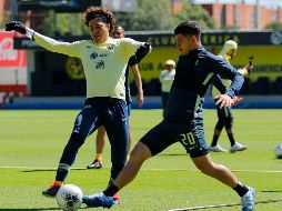 Giber Becerra, preparador físico, supervisó algunos ejercicios vía transmisiones directas o streaming, los cuales compartió en Instagram con Guillermo Ochoa y Leo Suárez. Imago7