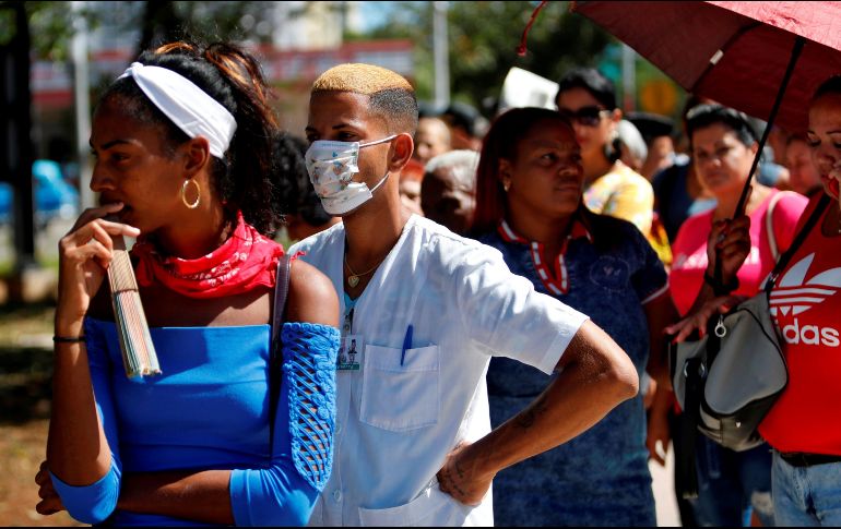 Otros dos pacientes lo acompañaron y también resultaron contagiados. EFE / Y. Zamora
