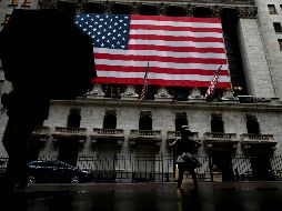 Los mercados han estado sumamente volátiles debido a la crisis desatada por el COVID-19. AFP/J. Eisele