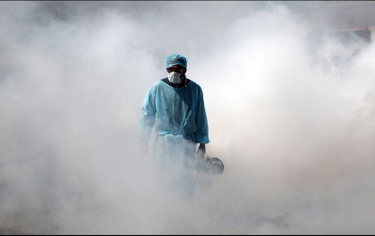 En las últimas horas se incrementó el número de decesos y de nuevas infecciones en el mundo, en particular en España que se convirtió en el cuarto país en registrar más de mil muertes, después de China, Italia e Irán. EFE / J. Singh