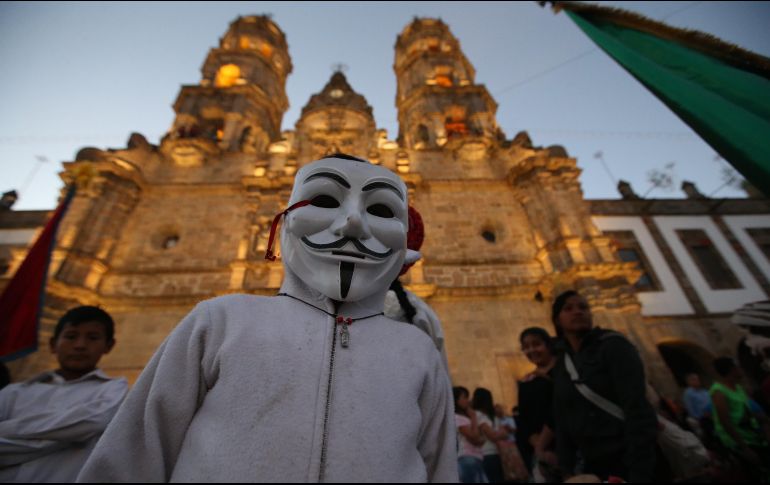 En promedio la Basílica recibe entre 5 a 10 mil fieles diariamente. EL INFORMADOR / ARCHIVO