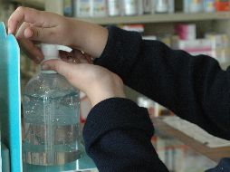 Autoridades no lograron detener al asaltante, quien huyó con el gel y 300 pesos. EL INFORMADOR/ARCHIVO