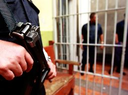 Como medidas, diariamente se sanitizan las áreas penitenciarias y administrativas, además de que se aplican filtros sanitarios en todos los ingresos. EL INFORMADOR / ARCHIVO